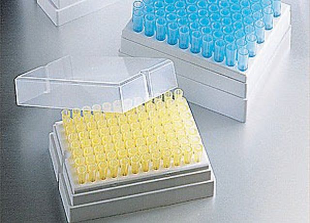 Corning<sup>?</sup> universal fit pipet tips