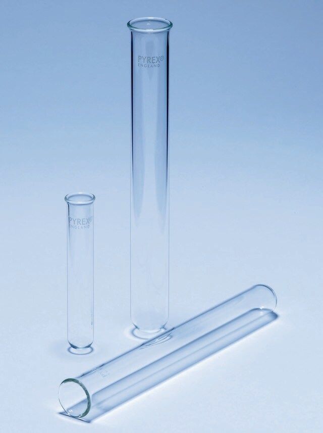 Pyrex<sup>?</sup> Test tubes, with rim, medium wall