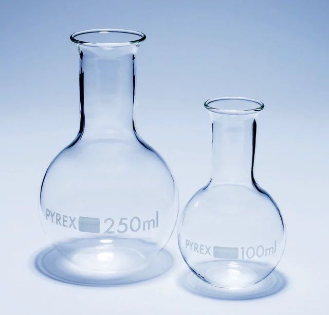 Pyrex<sup>?</sup> Boiling flask, flat bottom, narrow neck