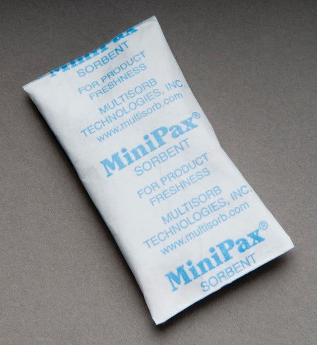 MiniPax<sup>?</sup> absorbent packets