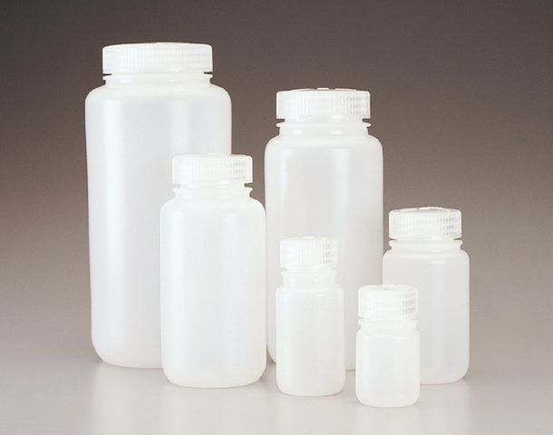 Nalgene<sup>?</sup> bottles, style 2104